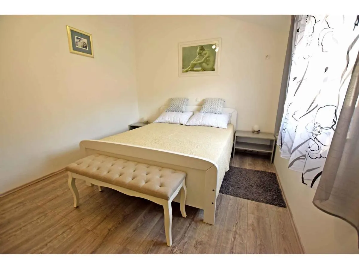 Apartment In Starigrad-Paklenica 34822