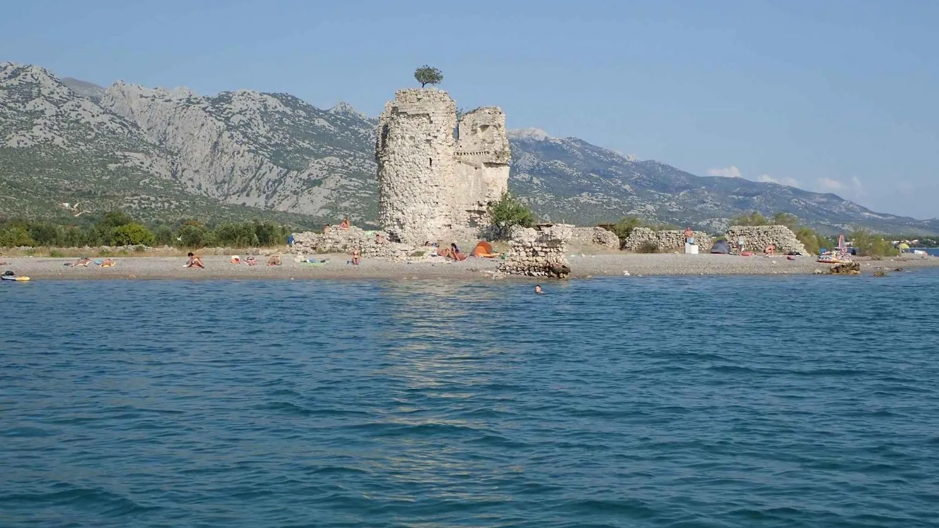 Apartment In Starigrad-Paklenica 34822
